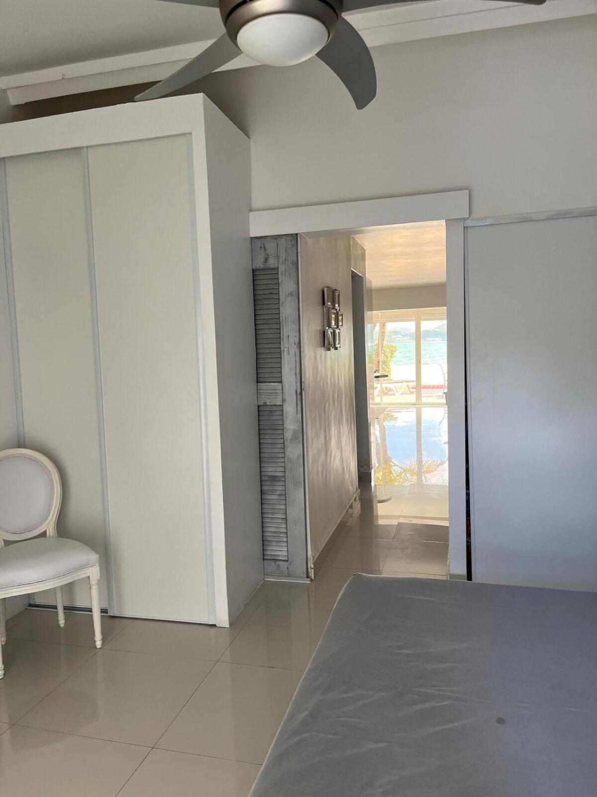 Nettle Bay - Caraibes - Piscine Apartment Caraque